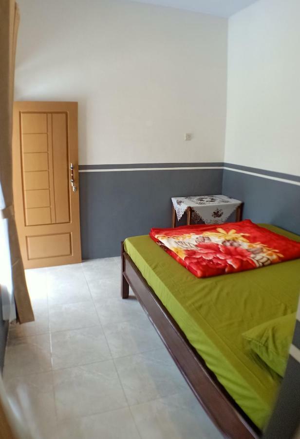 Homestay Anggun Bromo Exterior photo